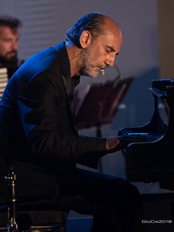 12alpianosx