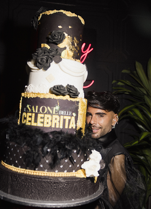 18uomoconla torta