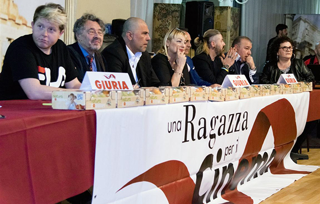22GIURIAragazzacinema