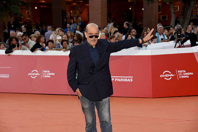 23Guerriniredcarpet
