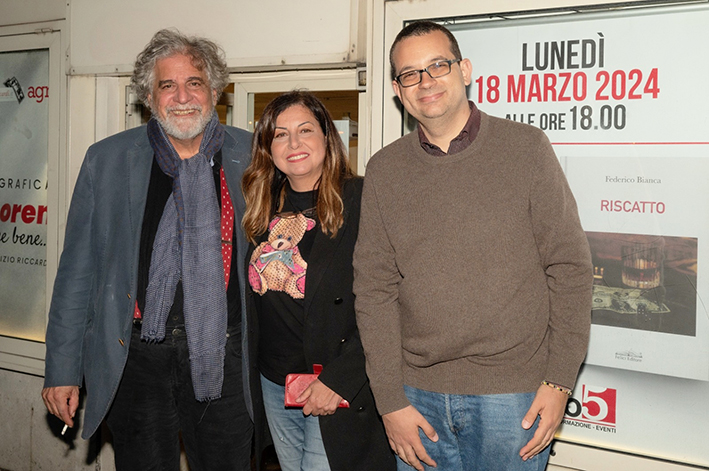 24Edoardo Siravo Lisa Bernardini e Bianca