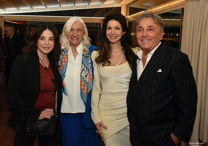 24Elena Russo Sara Iannone Maria Monsè e Silvio Gallo