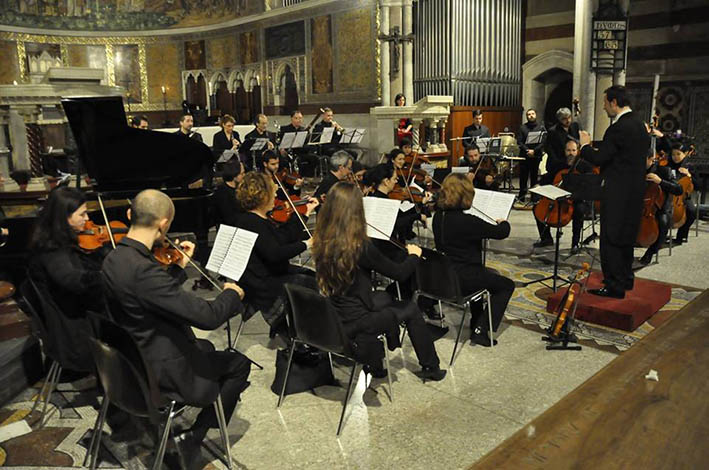 25orchestraamadeus