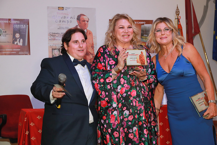 26Annarita Campo Serena Grandi e Patrizia Pellegrino in posa