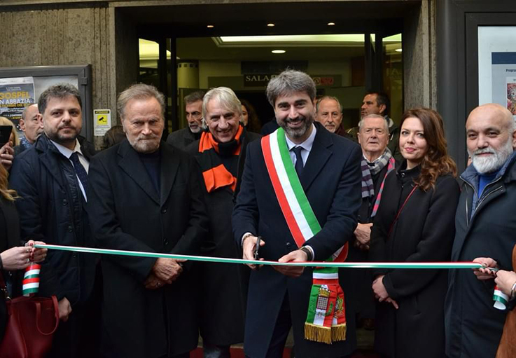 26Taglio del nastro cinema Alfellini