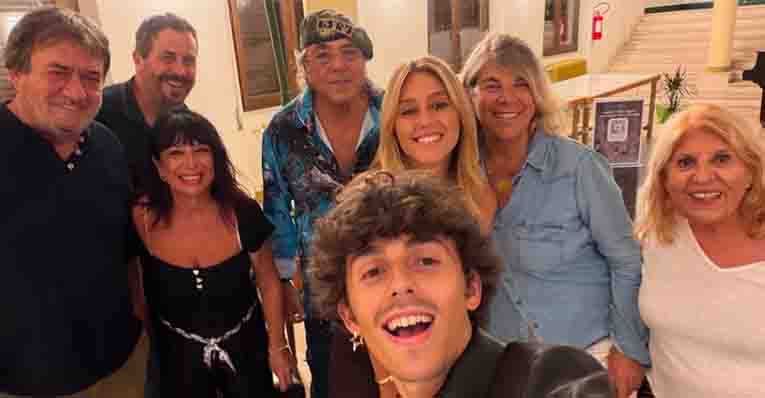 27selfiedigruppo
