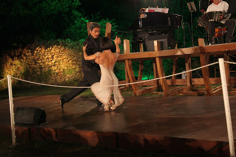 28TANGO ABITOORO1