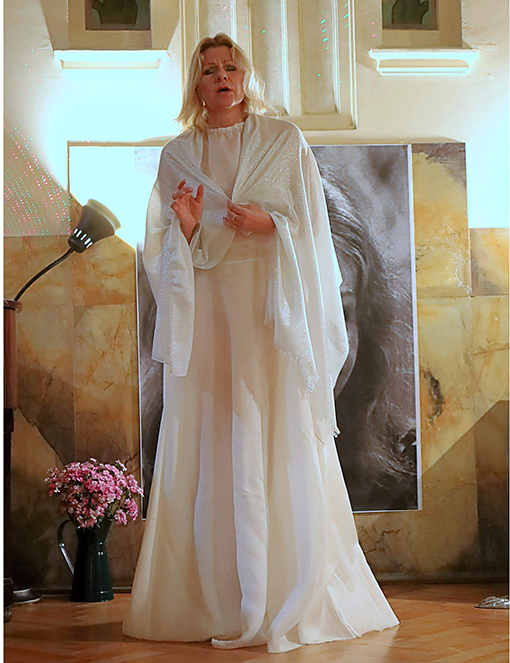 4 18whiteEco DAmore 76 002