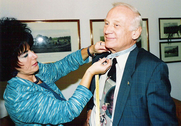 ANN22MrinaAldrinCamicia