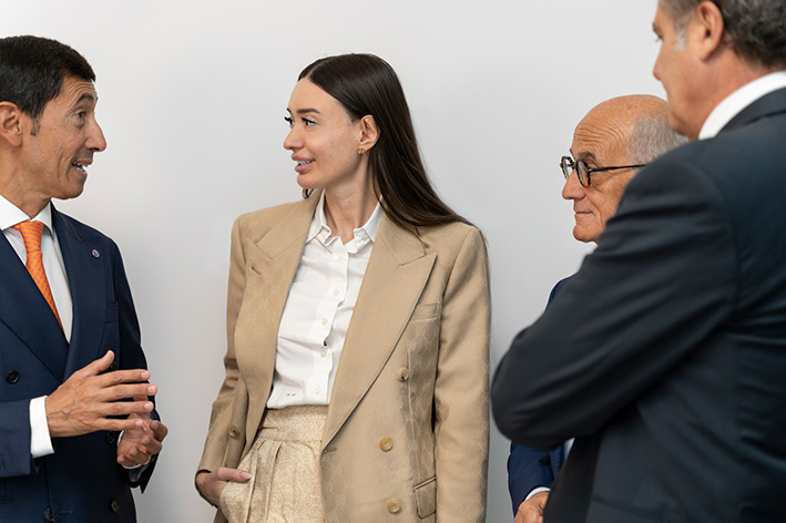 Da sinistra Prof. Lino Di Rienzo Businco limprenditrice co fondatrice del progetto Margarita Mikhaylenko Prof. Pier Luigi Rossi e Dott. Marco Peresson1