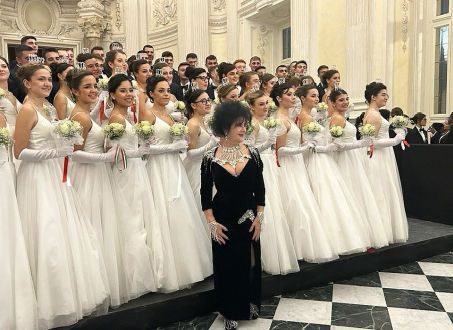 MARINA CON DEBUTTANTI E CADETTI