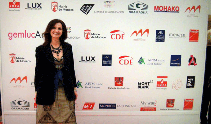 robymonacophotocann24.gif robymonacophotocann24.gif